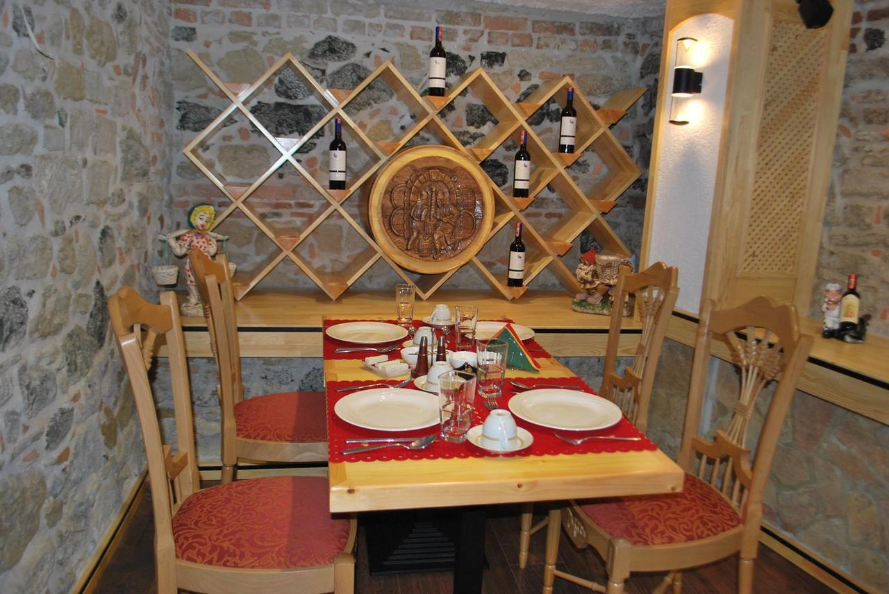 Sigal Hotel Korcza